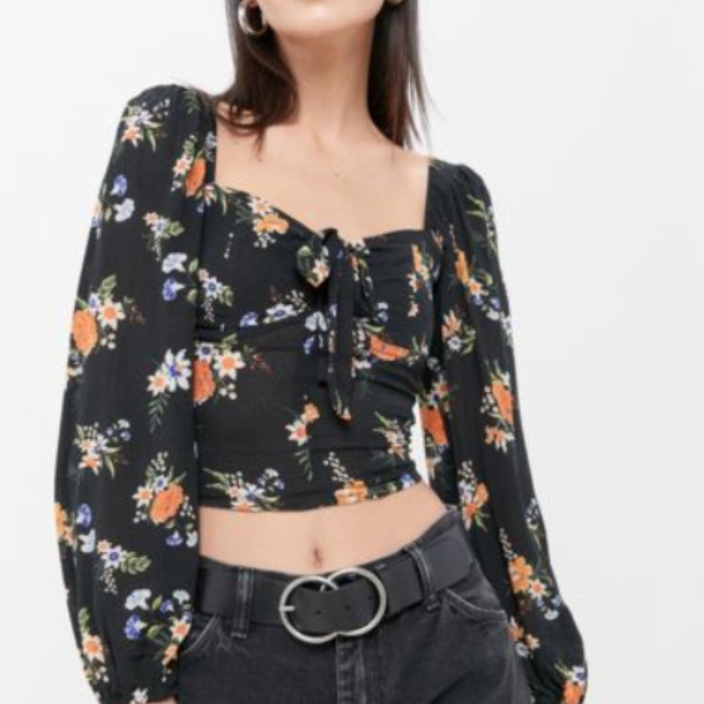 Urban Outfitters Black Floral Crop Top XS
